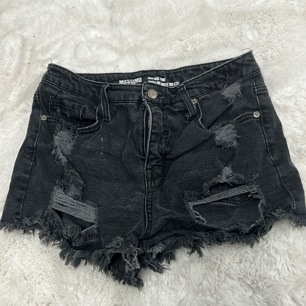 Black jean shorts in good condition